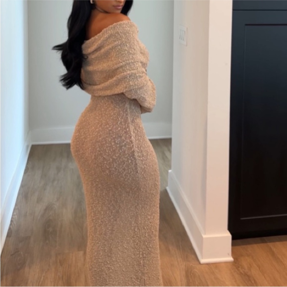White off shoulder maxi cover up - Picture 7 of 9